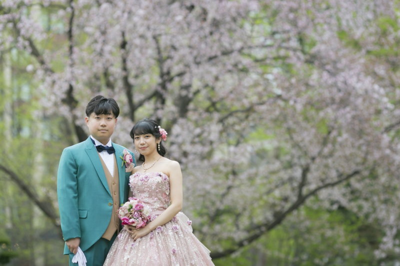 桜の季節家族みんで楽しむフォトウェデイングドレス2点