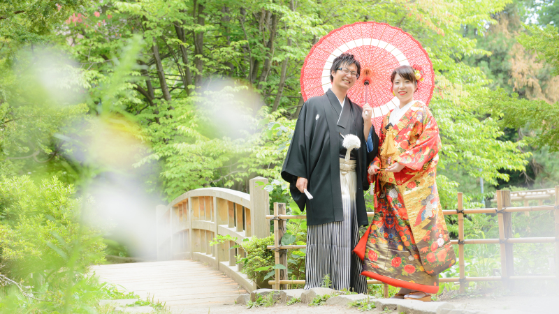 笑顔がはじけるご新郎