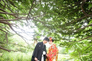 夏の日、半年前から計画したサプライズフォトウェディング