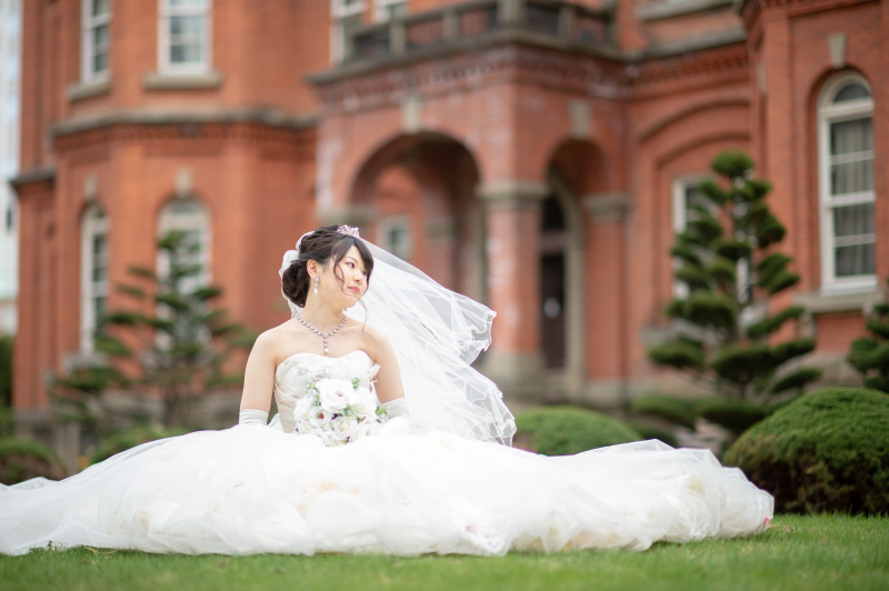 友人のおすすめで大人のウェディングフォトに