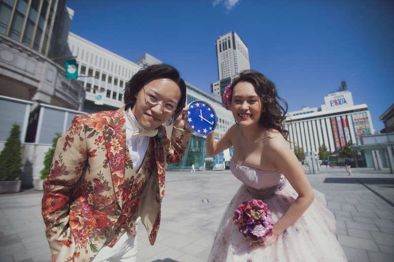 新郎が大好きなJR駅ビルの時計限定バージョンと