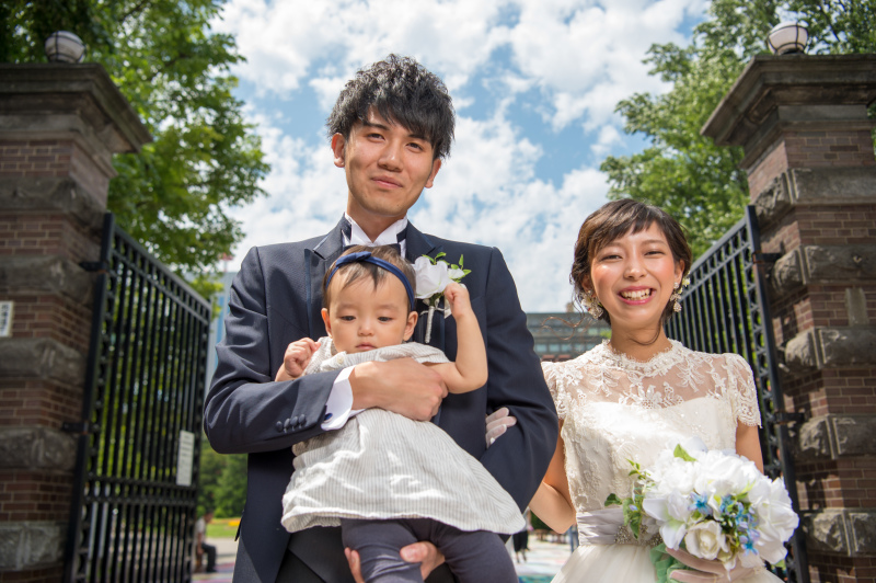 抜けるような青空が祝福