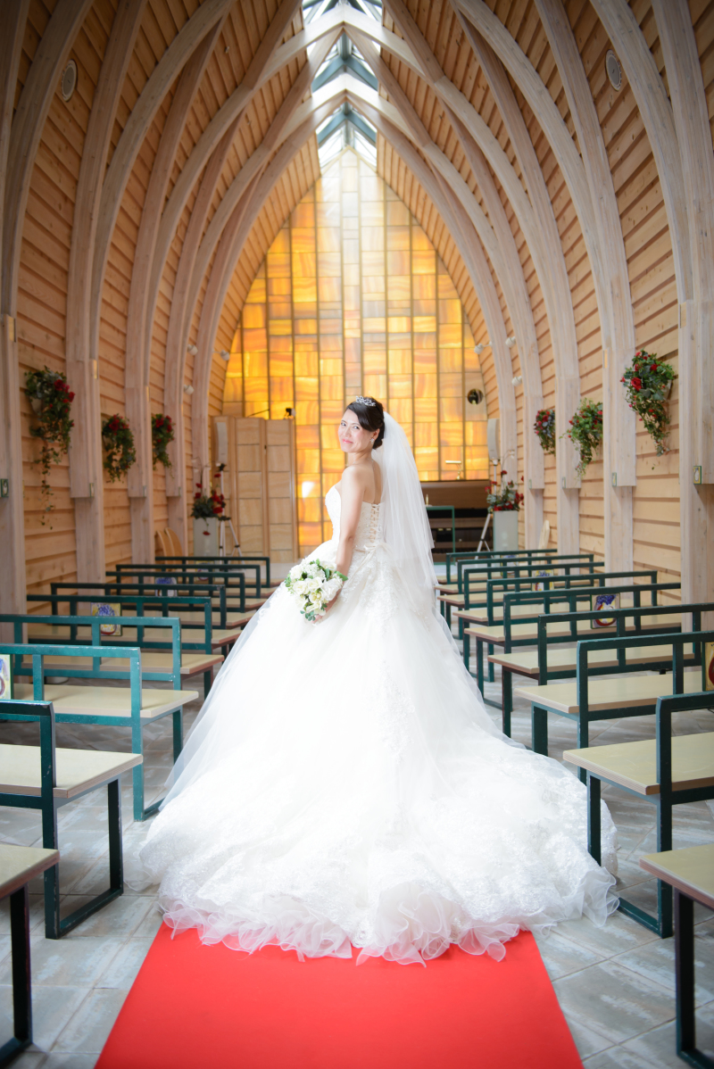 フォトウェディングならではのポーズ