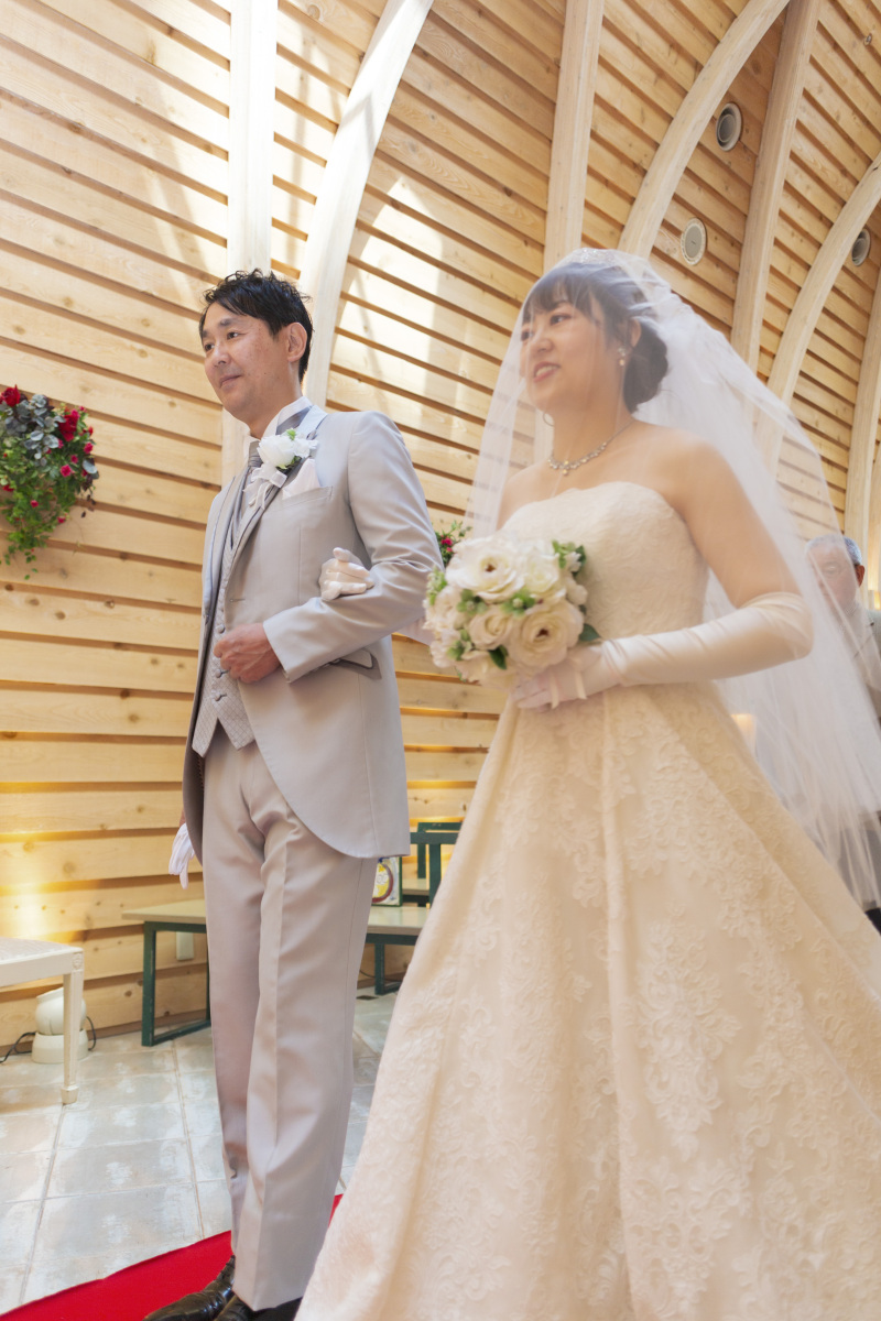 ご新郎ご新婦による入場
