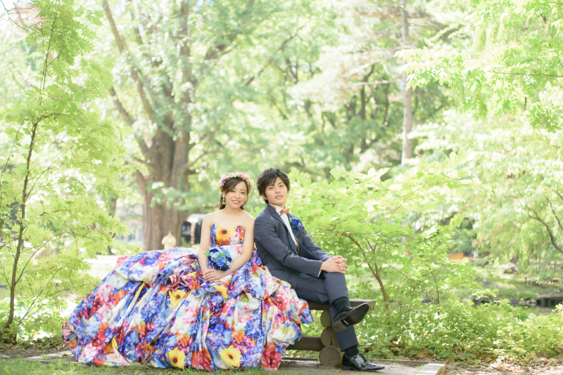 緑の中お花が咲いたよう