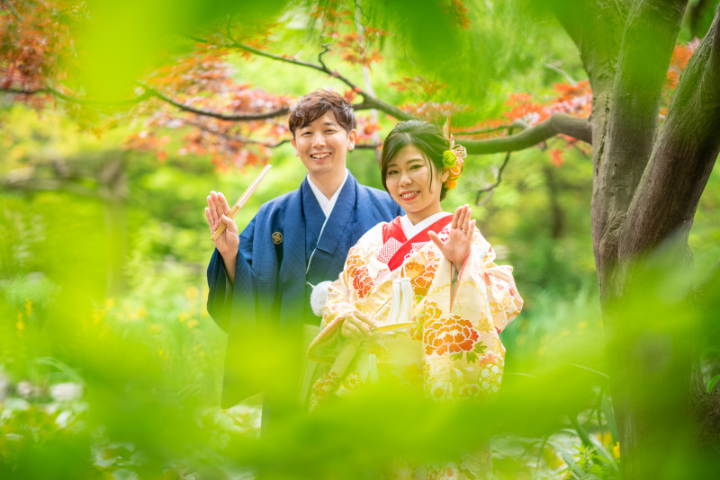 葉の間から・・・