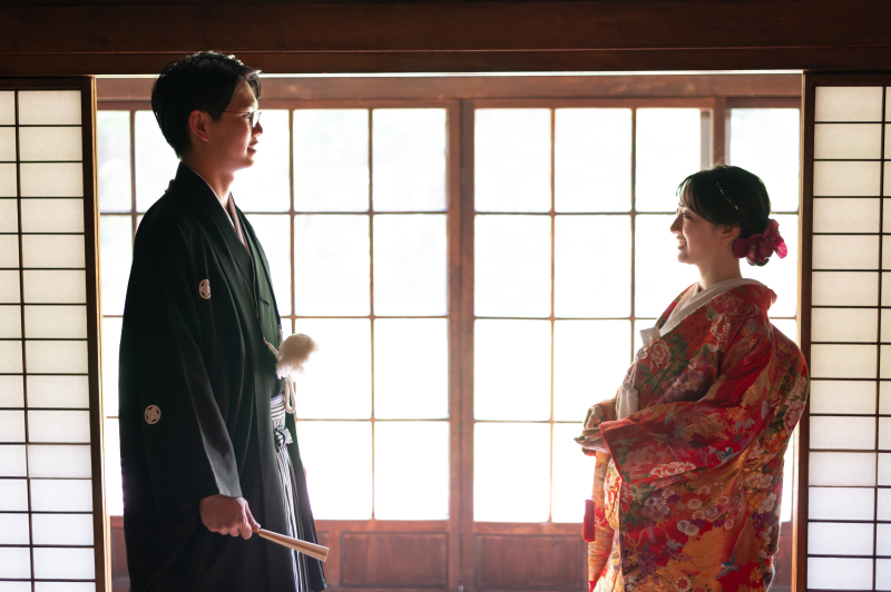 和装は永山邸、ドレスは愛犬と一緒にモエレ沼公園で撮影