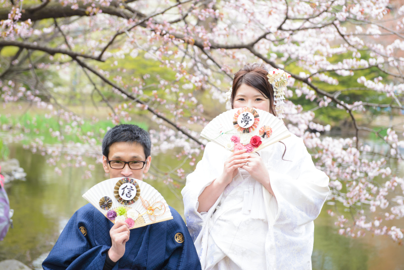 二人の頭文字の手作り夫婦扇子プロップス