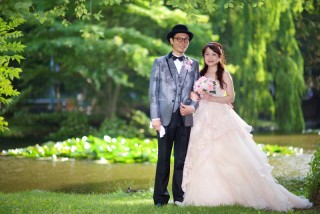 夏、写真が苦手なご新婦さんの結婚写真