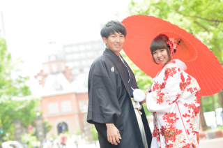 家族と一緒にフォトウェディング