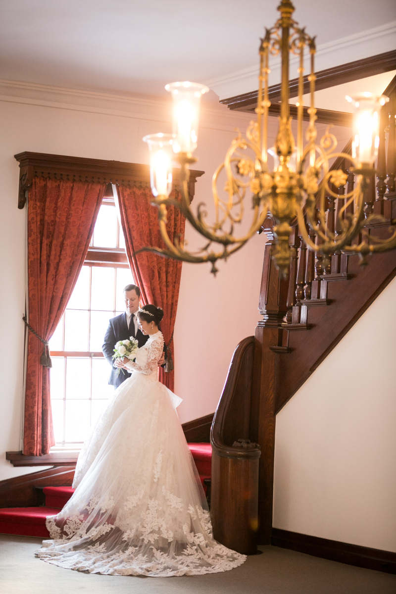 歴史的施設の洋館にて