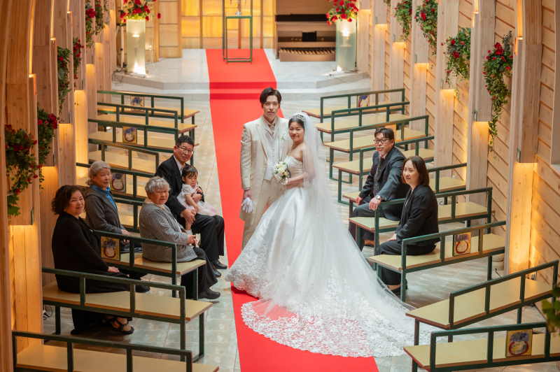 家族写真はカジュアルなものやきちんと集合写真など