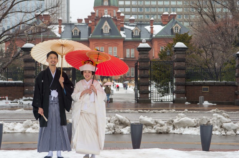 雪が残る春先に白無垢前撮り撮影スタート