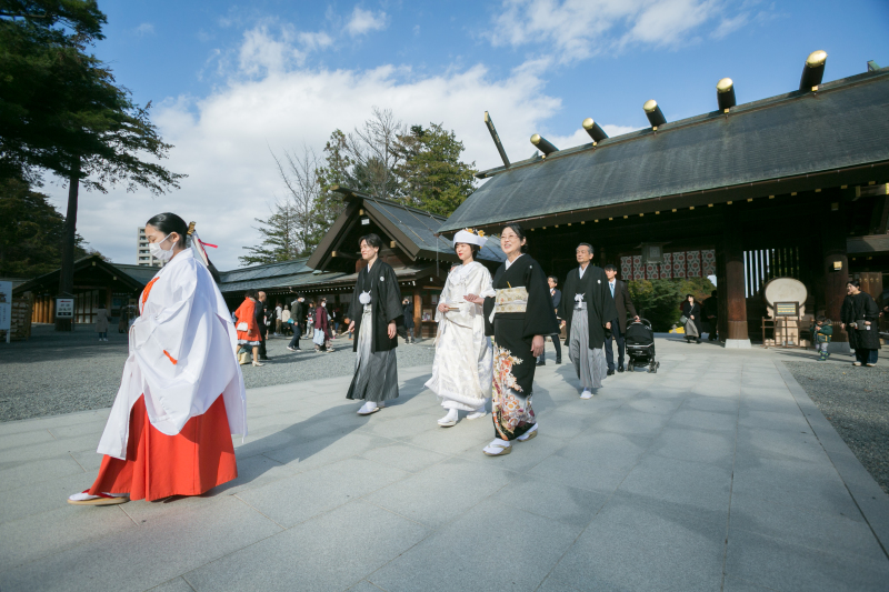 自然に緊張をしていない雰囲気に