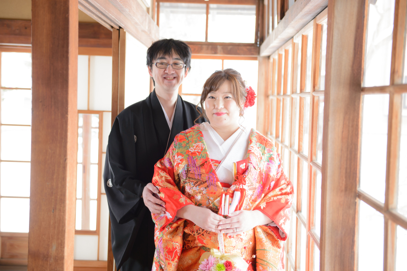 明るい和室は凛としています