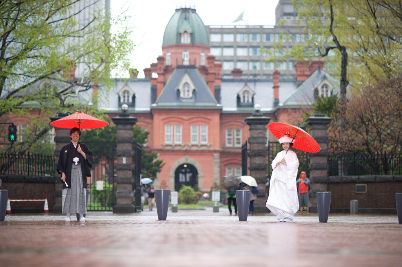 白無垢　雨からのスタート