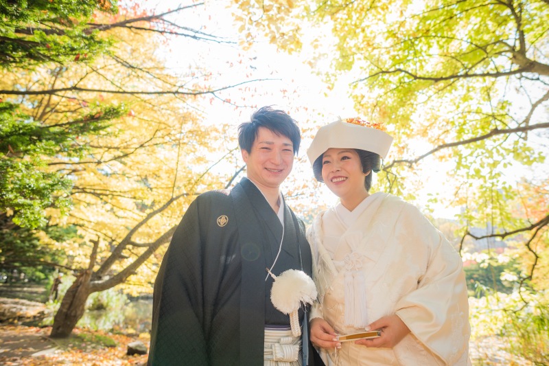 前撮りで紅葉を希望衣装3点贅沢です