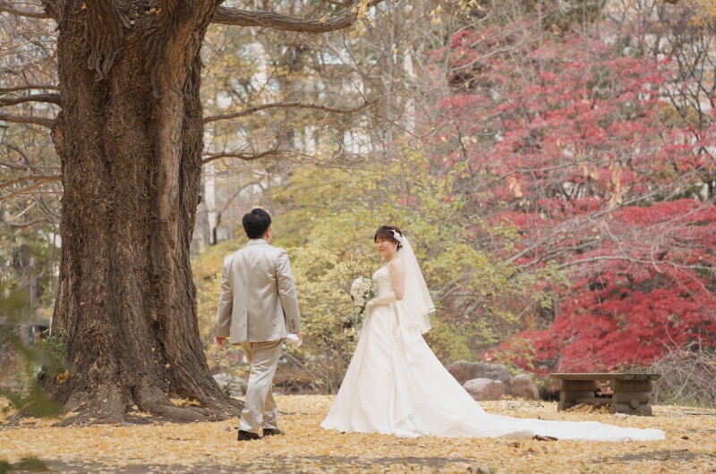 チャペル前の紅葉の後半で撮影です