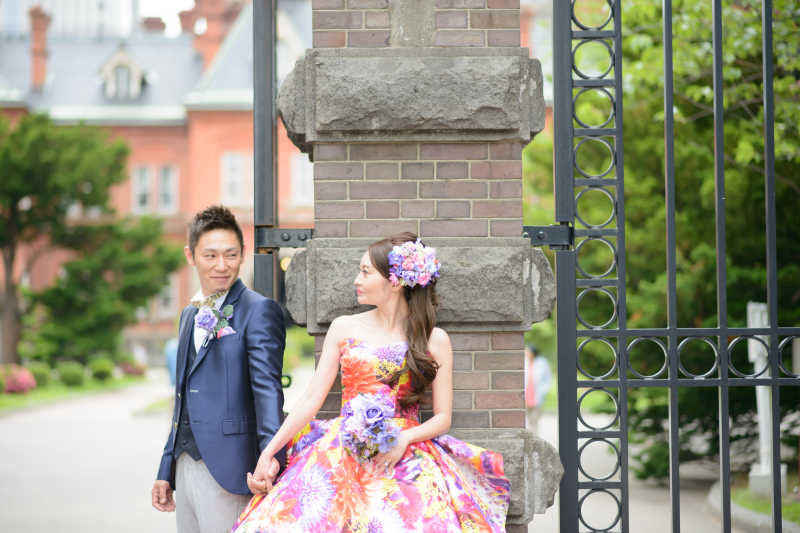 カラードレスはあの女性カメラマンプロデュース