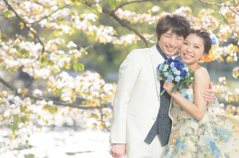 カクテルドレスに着替えて