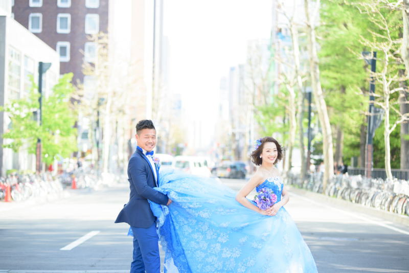 塑像をはるかに超えて