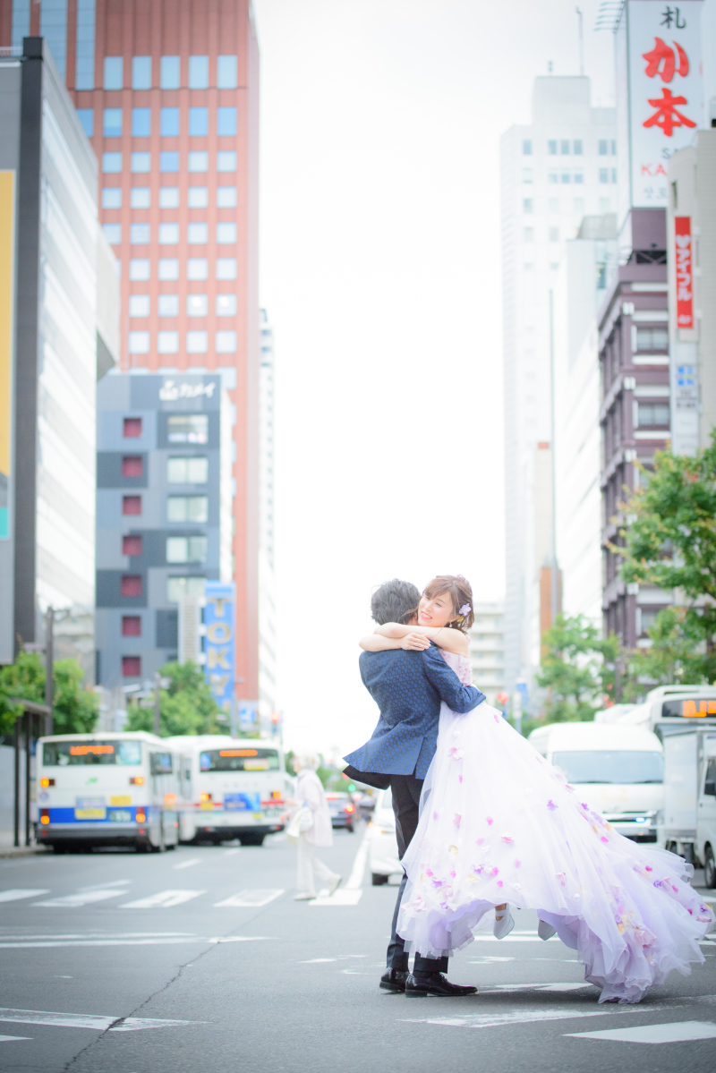 3着目はうすいすみれいろのドレスをお選びに