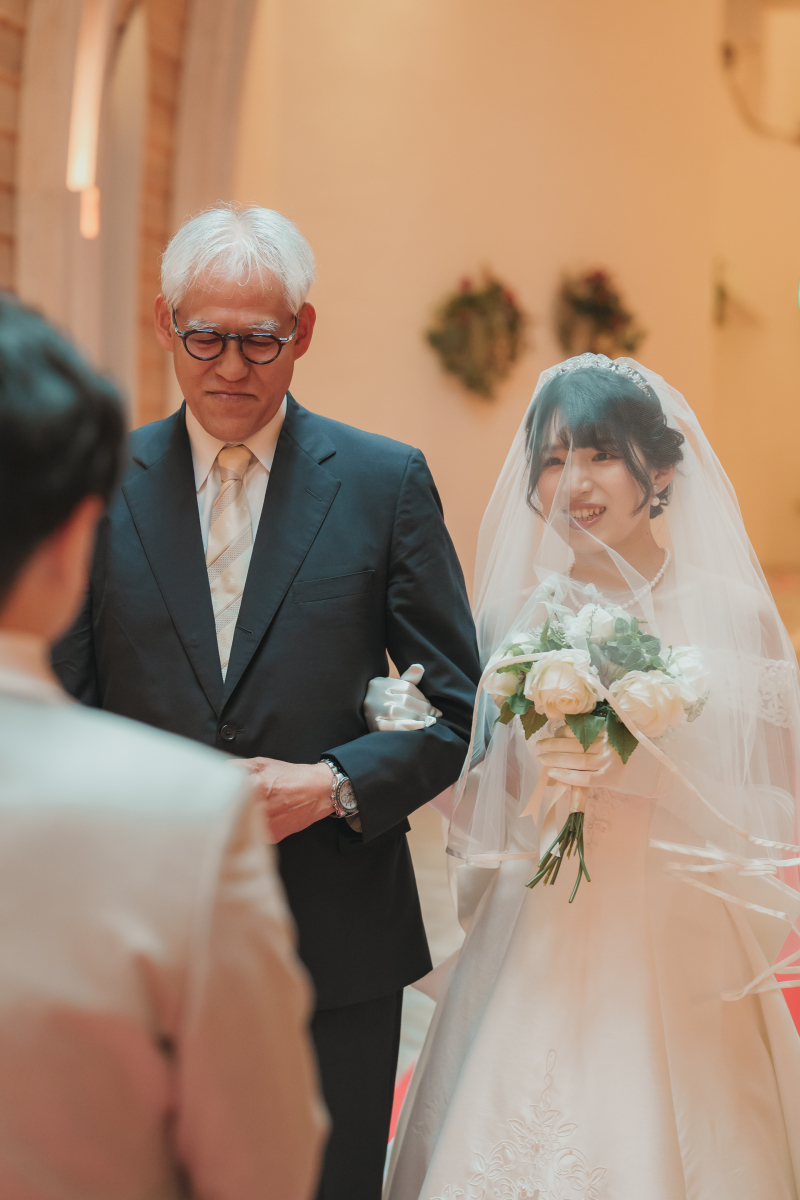 お父様とご入場のシーン