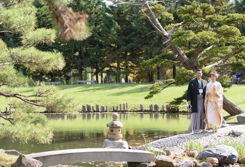 オトナのウェディングフォト 札幌 Cinderella Story Wedding photo_庭園で撮影できる