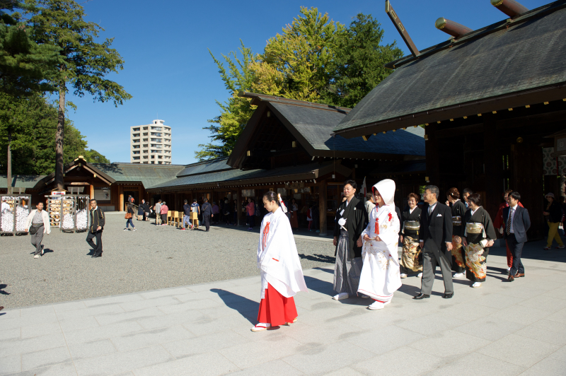オトナのウェディングフォト 札幌 Cinderella Story Wedding photo_神社・寺院で撮影できる