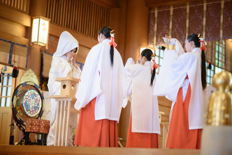 オトナのウェディングフォト 札幌 Cinderella Story Wedding photo_神社・寺院で撮影できる