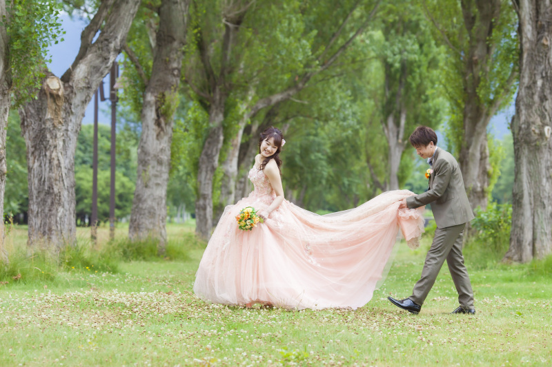 オトナのウェディングフォト 札幌 Cinderella Story Wedding photo_カラードレスが豊富