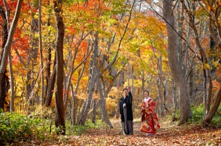 オトナのウェディングフォト 札幌 Cinderella Story Wedding photo_和装、紅葉結婚写真　