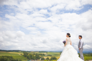 オトナのウェディングフォト 札幌 Cinderella Story Wedding photo_美瑛四季彩の丘、富良野鳥沼公園、かなやま湖