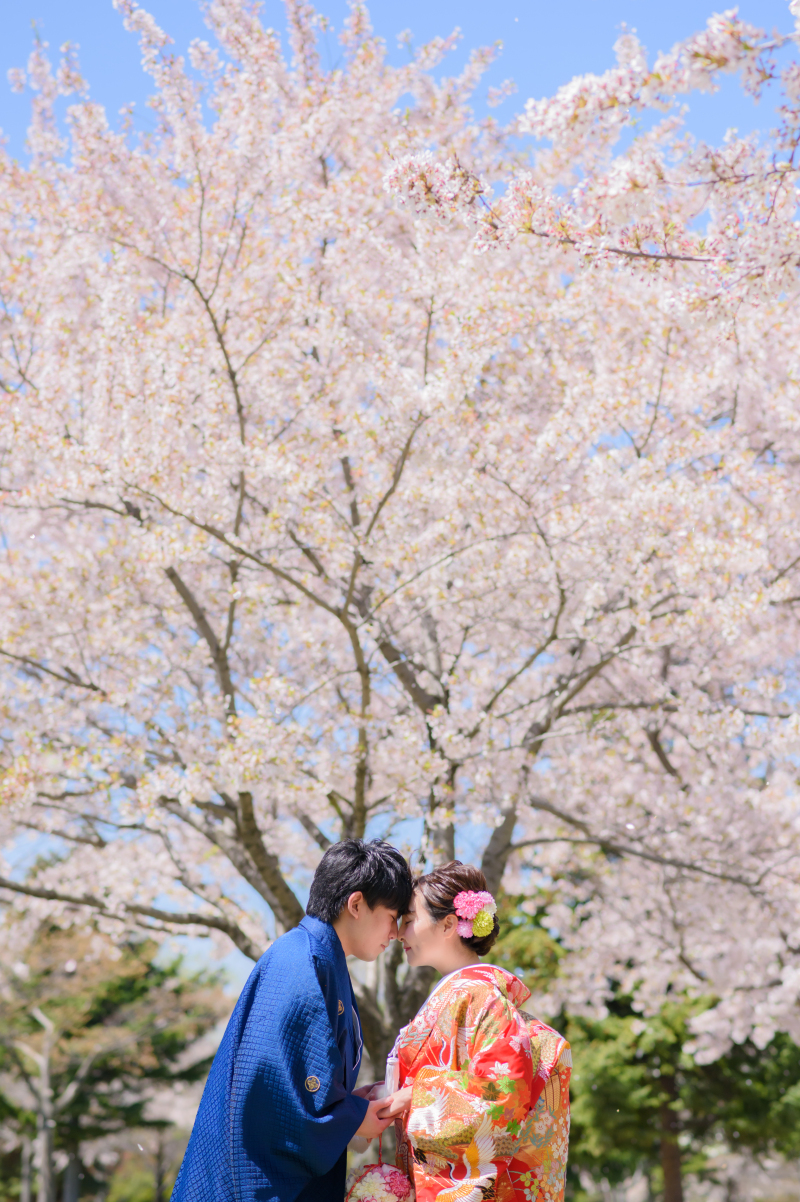 オトナのウェディングフォト 札幌 Cinderella Story Wedding photo_お花の季節ロケーションフォト