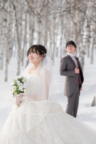 オトナのウェディングフォト 札幌 Cinderella Story Wedding photo_雪のロケーションフォト