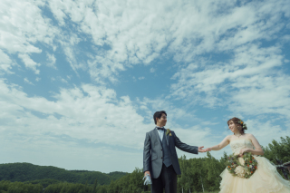 世界観のあるお写真をおふたりとお話ししながら組み立てます