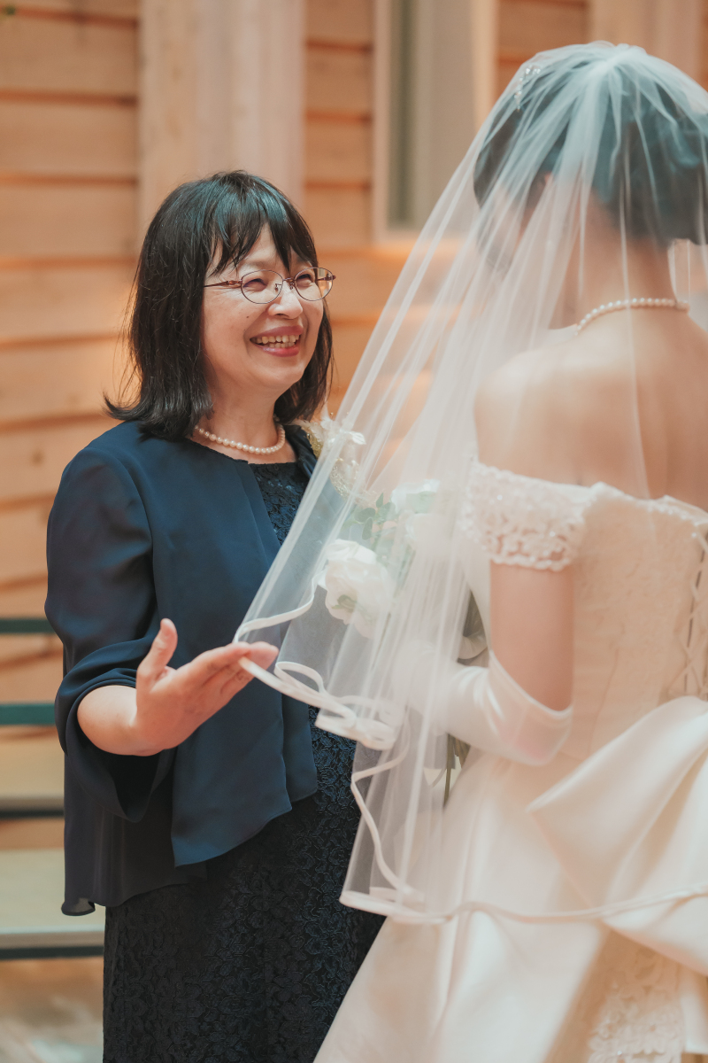 【洋装2点光のチャペル＆歩いて行けるロケーション】道庁公園ともう1か所データプラン（色補正・美肌レタッチ済データ220カット）