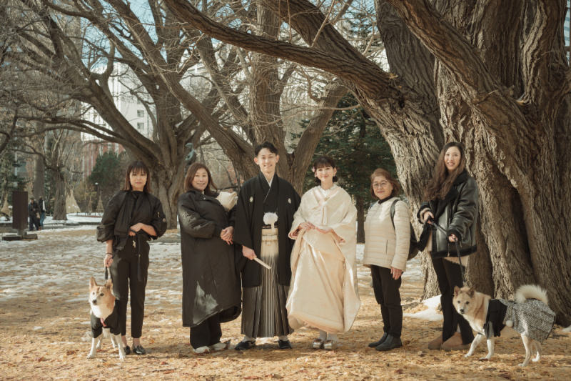 【和装１点】赤レンガテラス前ロケーション＆アカプラスタジオで楽しむフォト、データ全渡し（色補正・美肌レタッチ済データ60カット）