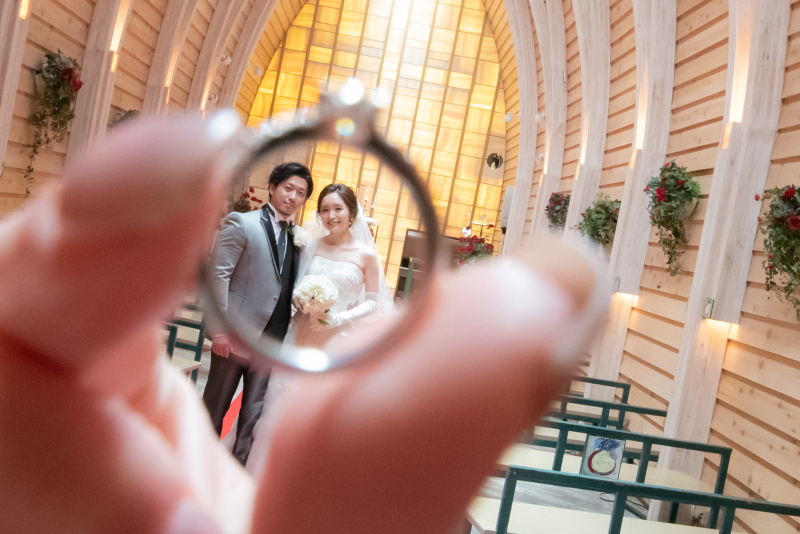 【和装&洋装2点・光のチャペル&歩いて行けるロケーション】(アルバム10P&色補正・美肌レタッチ済データ250カット)