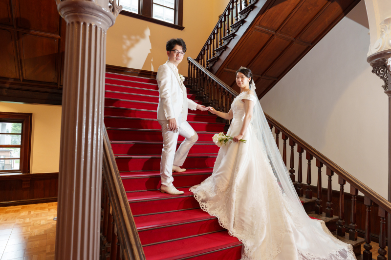 【和装＆洋装２点・赤レンガロケ】歩いて行ける道庁公園（色補正・美肌レタッチ済データ220カット）