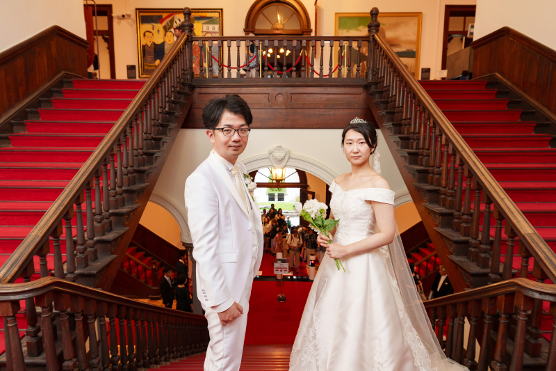 【和装＆洋装２点・赤レンガロケ】歩いて行ける道庁公園（色補正・美肌レタッチ済データ220カット）