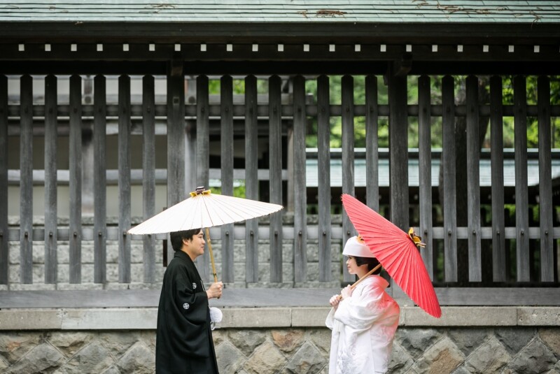 【和装&洋装2点・ゲストハウス】ゲストハウスラファソン+神社の境内(色補正・美肌レタッチ済データ220カット