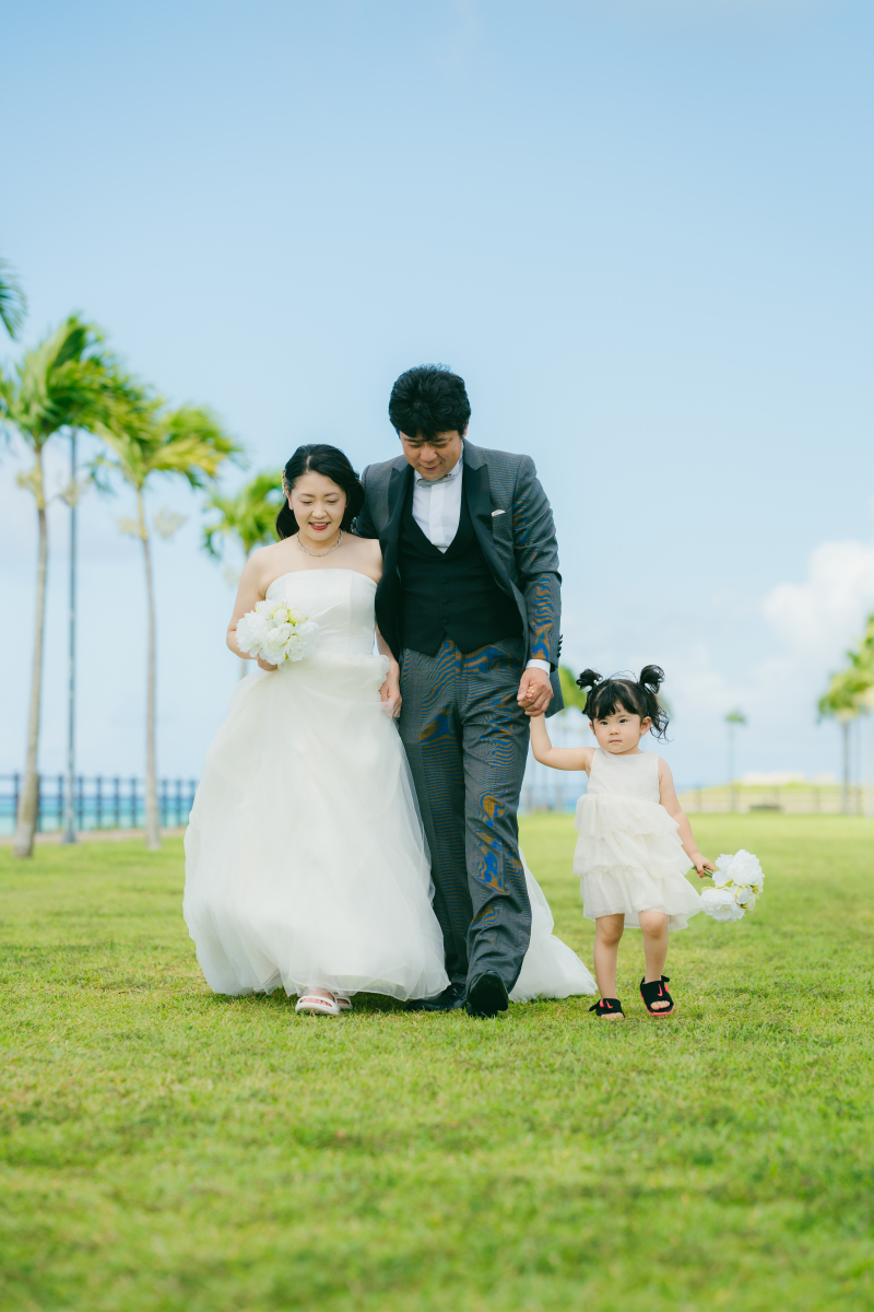 家族みんなで歩いて