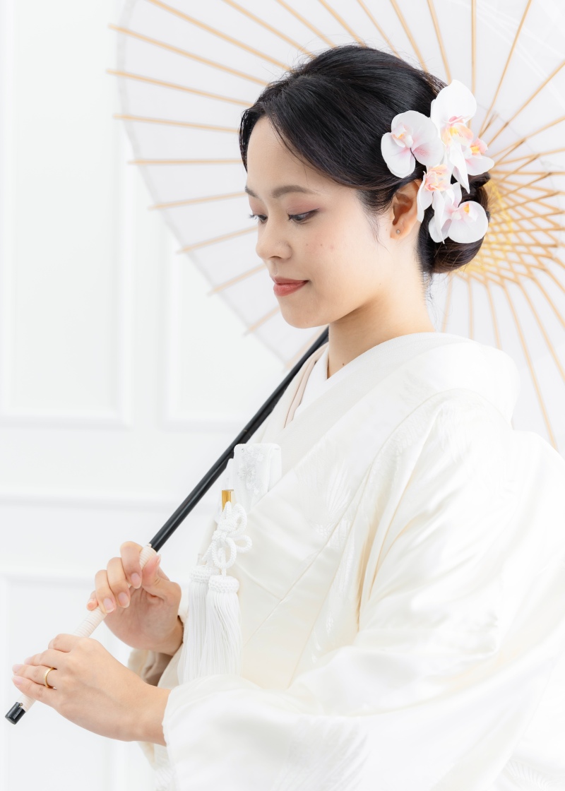 胡蝶蘭が彩る、可憐な新婦さまのソロショット撮影♩