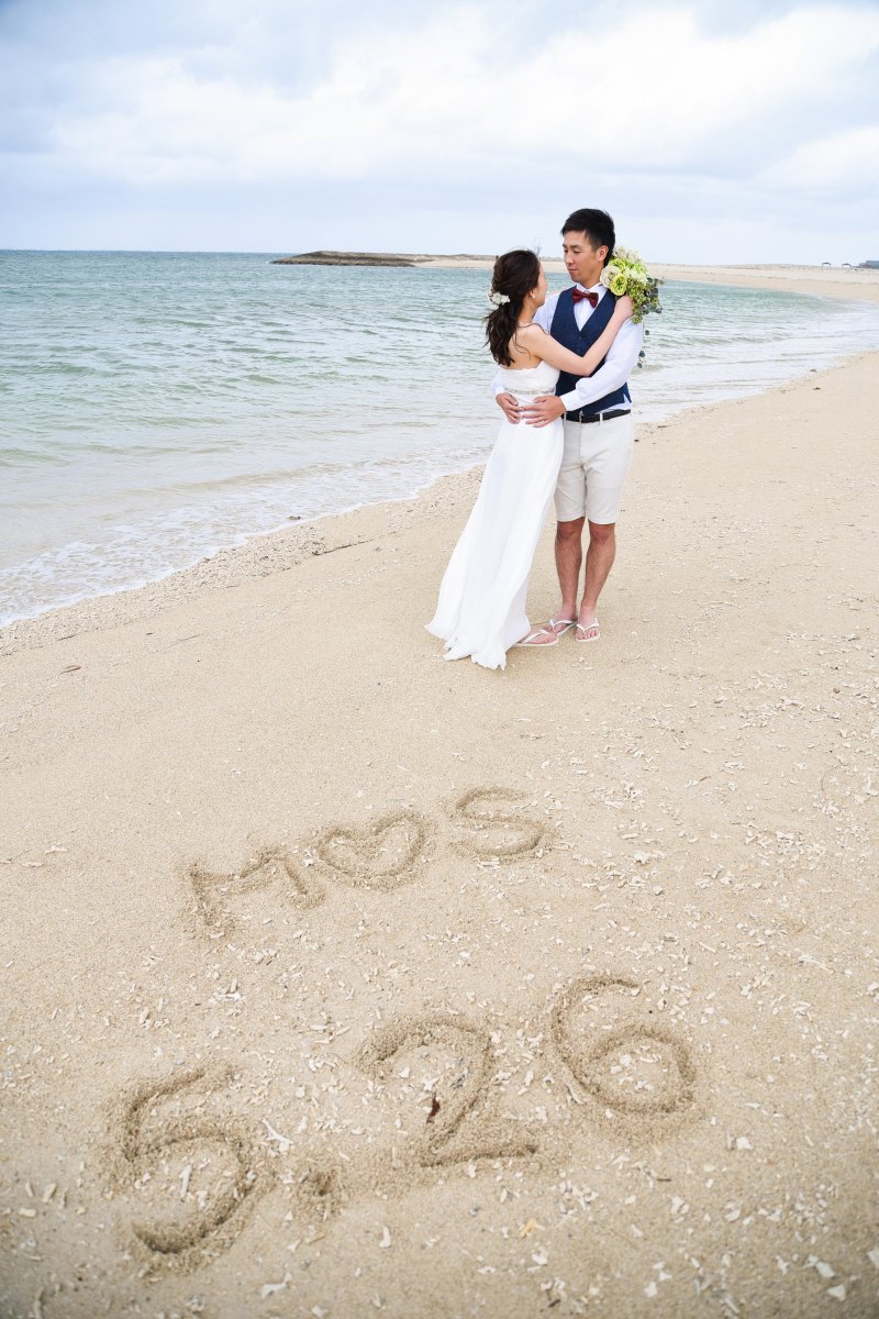 砂に好きな文字をかいて❤