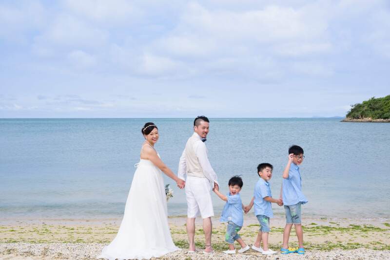 手をつないで♪