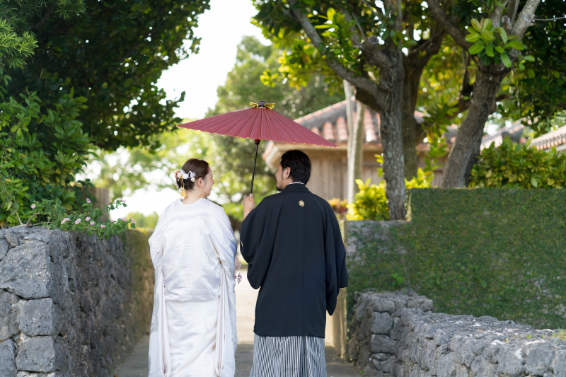 少し緊張してる後ろ姿だけど笑顔が溢れ始める瞬間を