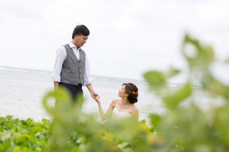 優しく差し伸べて