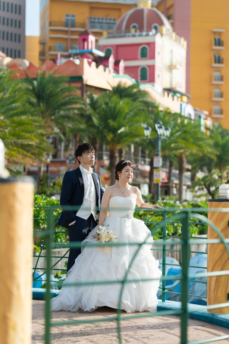 見慣れない街並みでそこにいるだけで絵になる1枚