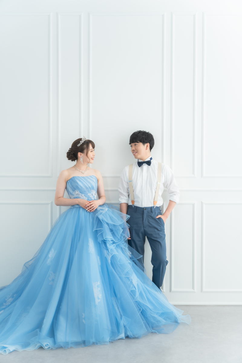 白い壁でシンプルに